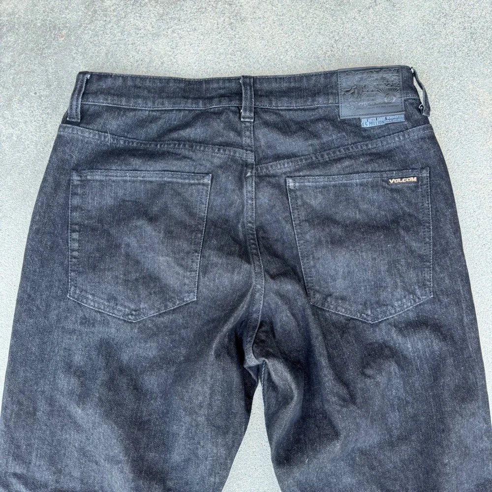 Volcom Kinkade Regular Straight Leg Jeans Mens 31 Dark Wash Black A1902303